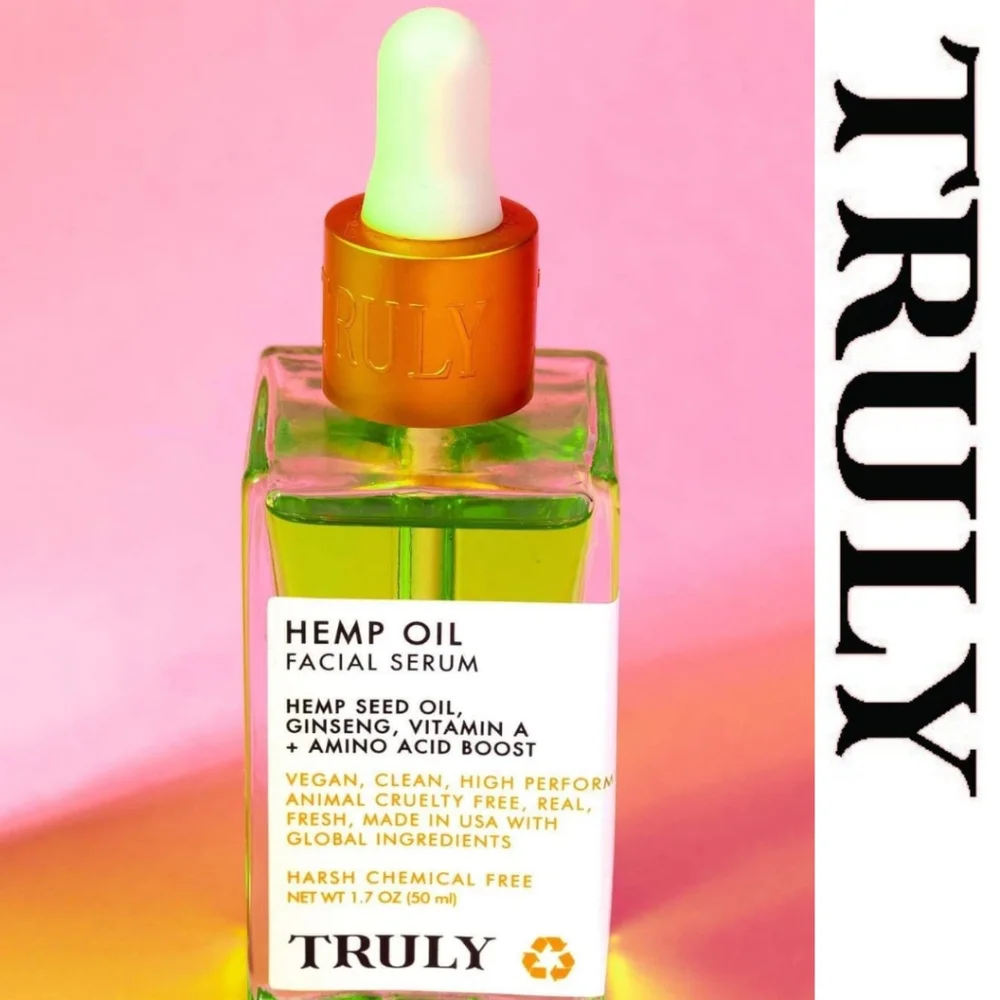 TRULY - Hemp Oil Facial Serum - Picture 2 of 3